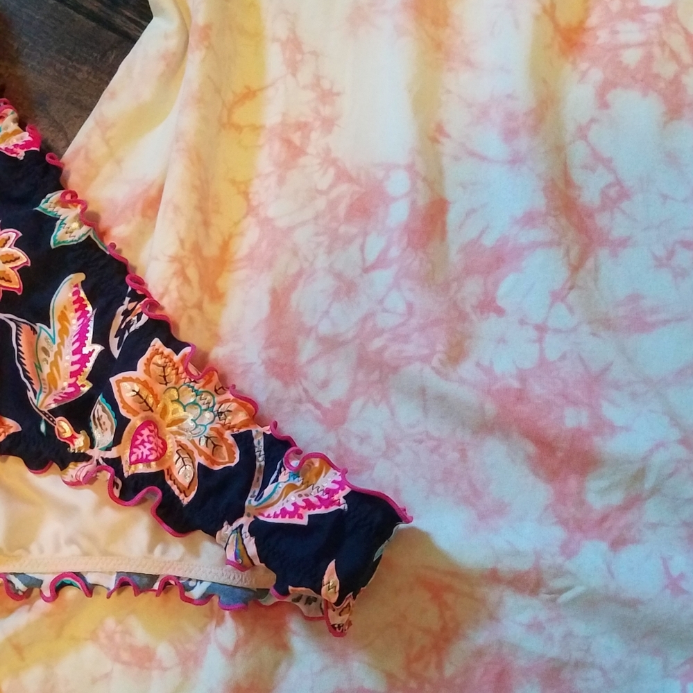 VS Summer Dress/Swimsuit CoverUp - Picture 4 of 7